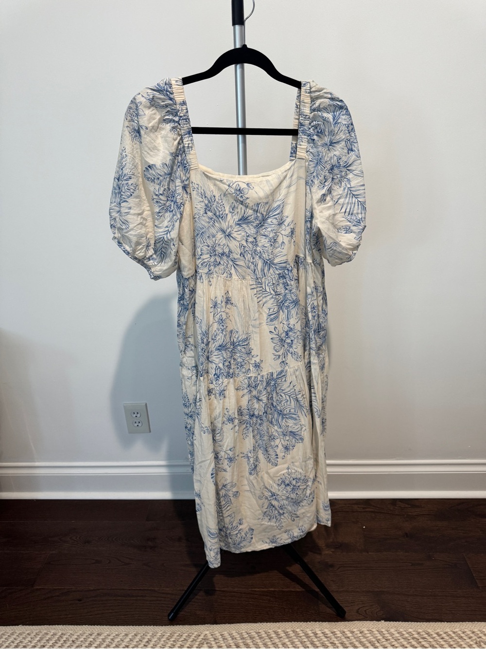 Old Navy Cream and Blue Floral Square-Neck Midi Dress